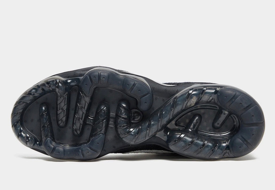 Nike Air VaporMax 2023 Flyknit – Triple Black – UK 6 / EUR 40 / US 7